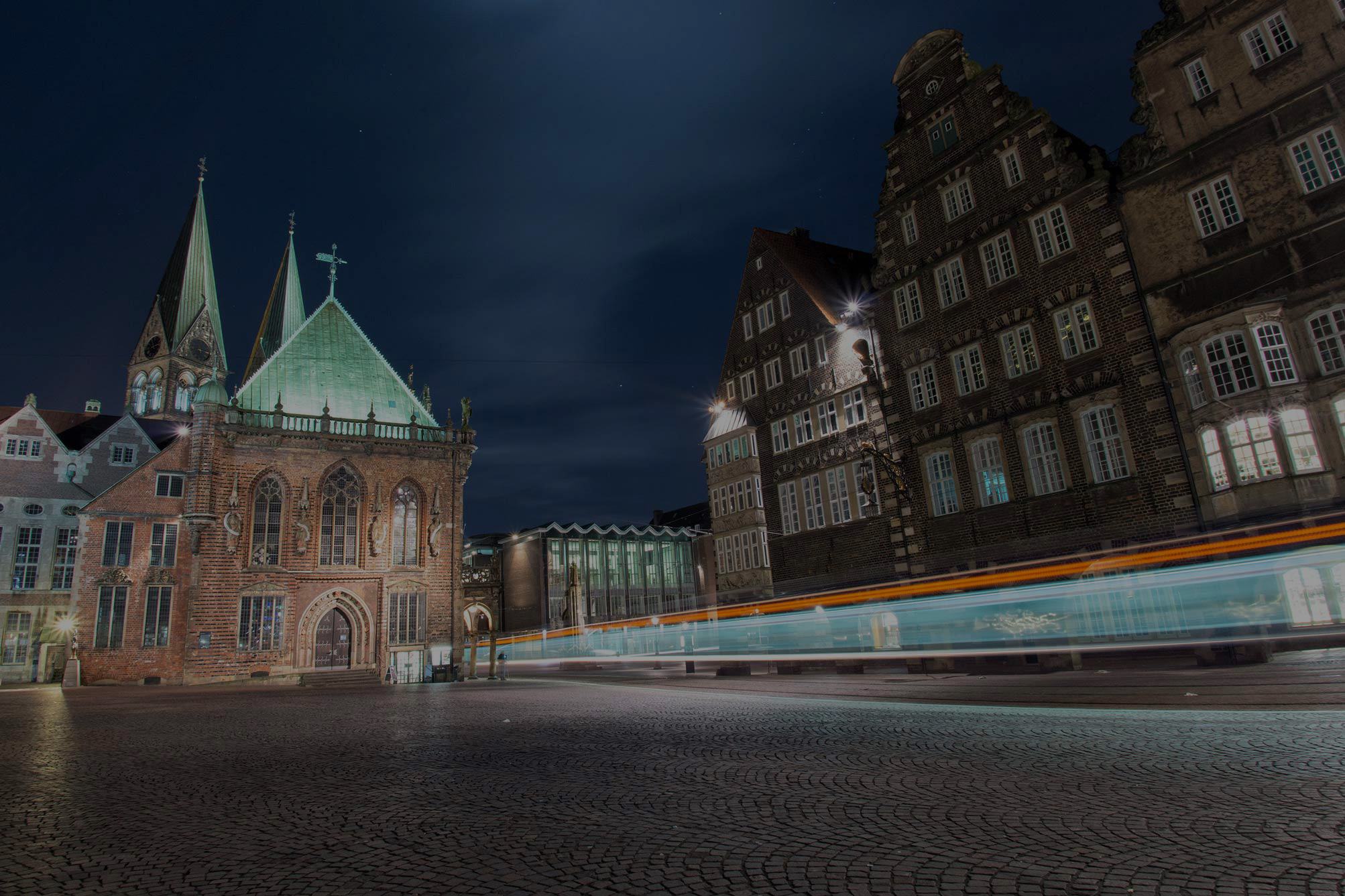 Bremer Marktplatz bei Nacht